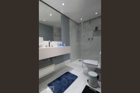 Apartamento à venda com 145m², 1 quarto e 2 vagas Apartamento à venda com 145m², 1 quarto e 2 vagasBanheiro da Suíte