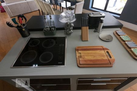 Apartamento à venda com 145m², 1 quarto e 2 vagas Apartamento à venda com 145m², 1 quarto e 2 vagasCozinha