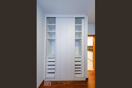 Quarto 1 de apartamento à venda com 3 quartos, 180m² em Vila Paris, Belo Horizonte