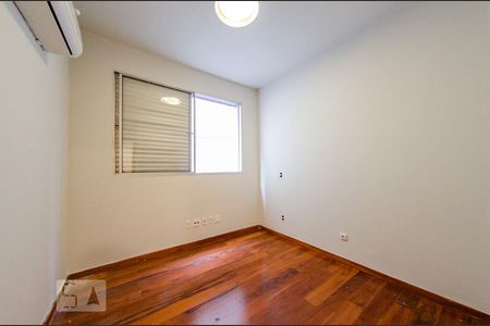Quarto 1 de apartamento à venda com 3 quartos, 180m² em Vila Paris, Belo Horizonte