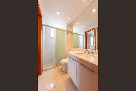 Apartamento à venda com 68m², 2 quartos e 2 vagasBanheiro Social