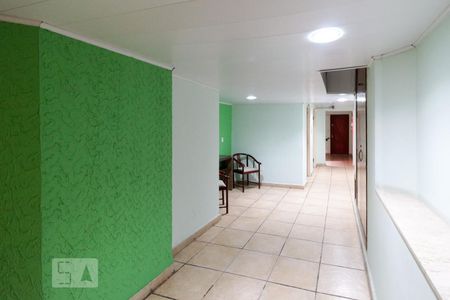 Apartamento à venda com 72m², 2 quartos e 1 vaga Apartamento à venda com 72m², 2 quartos e 1 vagaHall de entrada