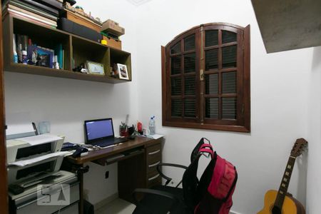 Casa à venda com 300m², 4 quartos e 9 vagasQuarto 1