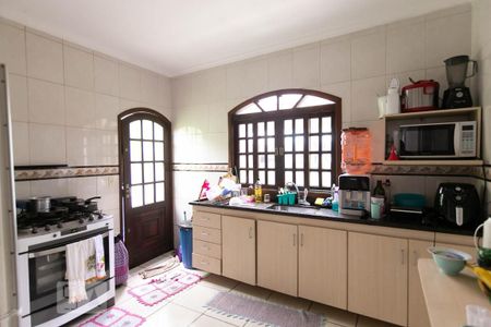 Casa à venda com 300m², 4 quartos e 9 vagasCozinha