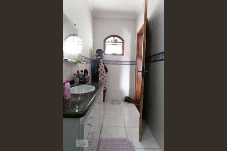 Casa à venda com 300m², 4 quartos e 9 vagasBanheiro da Suíte 