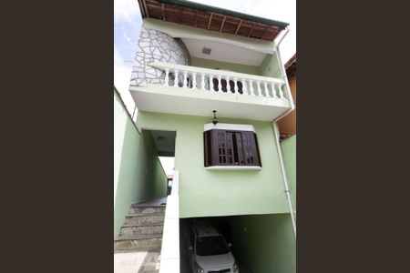 Casa à venda com 300m², 4 quartos e 9 vagasFachada