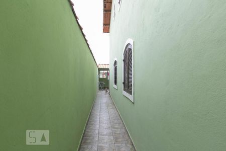 Casa à venda com 300m², 4 quartos e 9 vagasCorredor