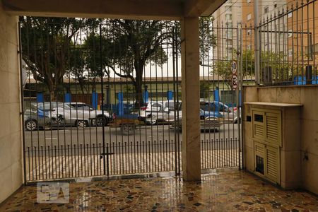 Casa à venda com 300m², 2 quartos e 1 vagaGaragem