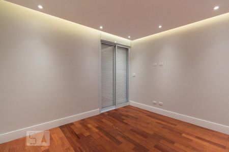 Casa à venda com 215m², 3 quartos e 3 vagasQuarto 2