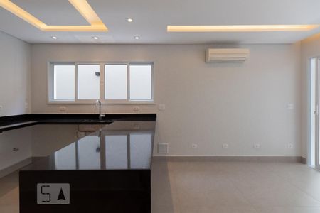 Casa à venda com 215m², 3 quartos e 3 vagasCozinha