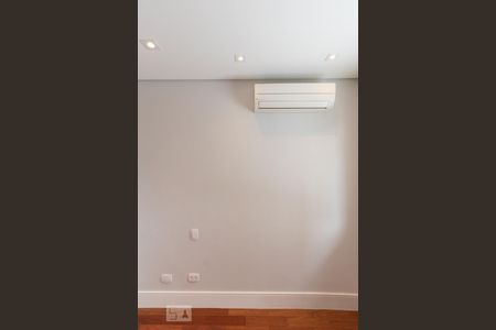Casa à venda com 185m², 3 quartos e 3 vagas Casa à venda com 185m², 3 quartos e 3 vagasQuarto 1