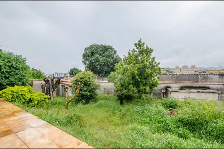 Casa à venda com 350m², 5 quartos e 8 vagasÁrea Externa