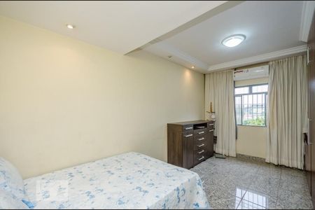 Casa à venda com 350m², 5 quartos e 8 vagasQuarto 4