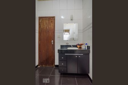 Casa à venda com 350m², 5 quartos e 8 vagasBanheiro Social 1