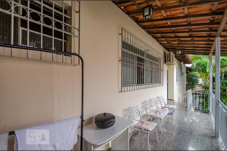 Casa à venda com 350m², 5 quartos e 8 vagasvaranda