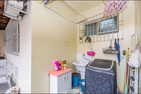 Casa à venda com 350m², 5 quartos e 8 vagasÁrea de Serviço