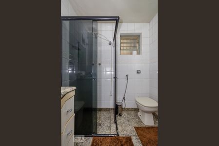 Casa à venda com 350m², 5 quartos e 8 vagasBanheiro Social 2