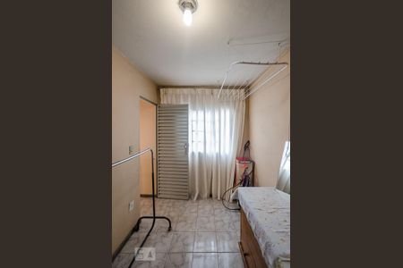 Casa à venda com 350m², 5 quartos e 8 vagasQuarto de Serviço