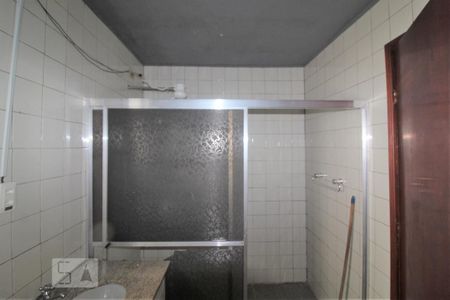 Casa à venda com 261m², 2 quartos e 2 vagasBanheiro social