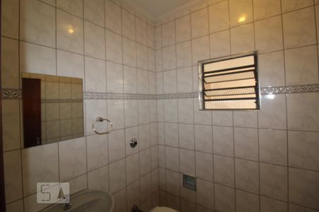 Casa à venda com 261m², 2 quartos e 2 vagasLavabo