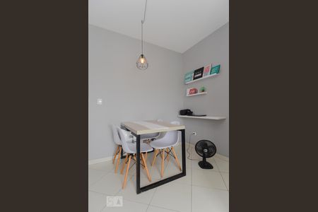 Sala de apartamento para alugar com 2 quartos, 56m² em Jardim Santa Cecília, Guarulhos