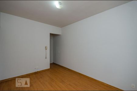Sala de apartamento para alugar com 3 quartos, 76m² em Barro Preto, Belo Horizonte