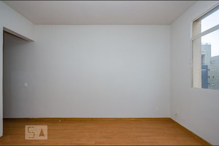 Sala de apartamento para alugar com 3 quartos, 76m² em Barro Preto, Belo Horizonte