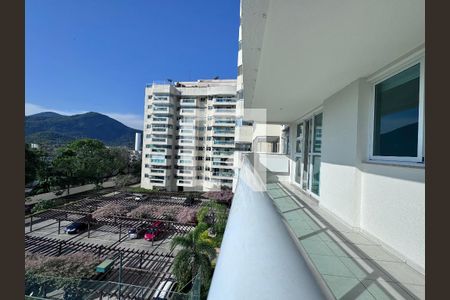 Varanda de apartamento para alugar com 2 quartos, 84m² em Barra da Tijuca, Rio de Janeiro