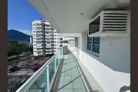 Varanda de apartamento para alugar com 2 quartos, 84m² em Barra da Tijuca, Rio de Janeiro
