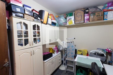 Casa à venda com 70m², 2 quartos e 2 vagasEscritório