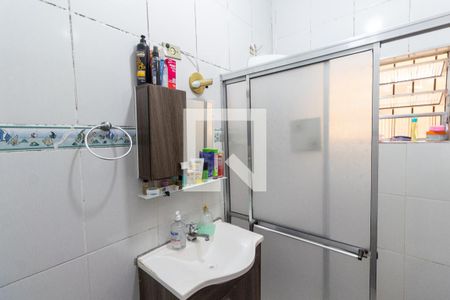 Casa à venda com 70m², 2 quartos e 2 vagasBanheiro