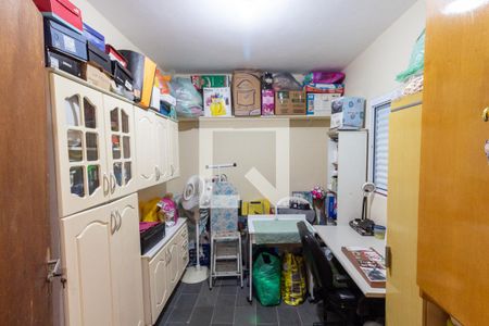 Casa à venda com 70m², 2 quartos e 2 vagasEscritório