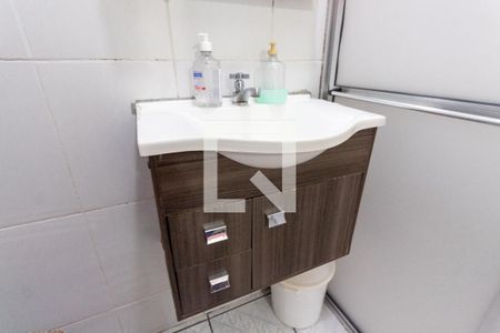 Casa à venda com 70m², 2 quartos e 2 vagasBanheiro