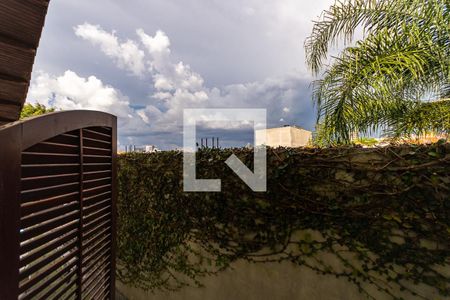 Casa à venda com 360m², 3 quartos e 6 vagas Casa à venda com 360m², 3 quartos e 6 vagasVista da suíte 2