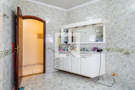 Casa à venda com 360m², 3 quartos e 6 vagas Casa à venda com 360m², 3 quartos e 6 vagasBanheiro suíte 1