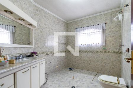 Casa à venda com 360m², 3 quartos e 6 vagas Casa à venda com 360m², 3 quartos e 6 vagasBanheiro suíte 1