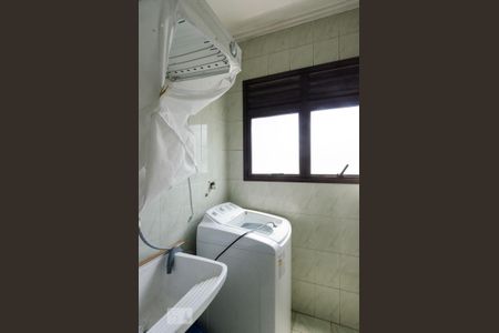 Apartamento à venda com 72m², 3 quartos e 1 vagaÁrea de serviço