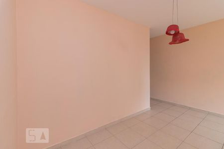Sala de apartamento para alugar com 3 quartos, 71m² em Vila Bancaria, São Paulo