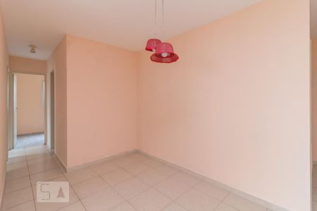 Sala de apartamento para alugar com 3 quartos, 71m² em Vila Bancaria, São Paulo
