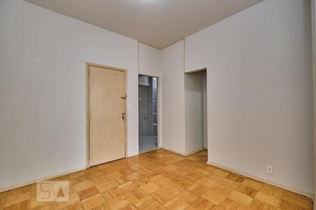 Sala de apartamento para alugar com 1 quarto, 45m² em Tijuca, Rio de Janeiro