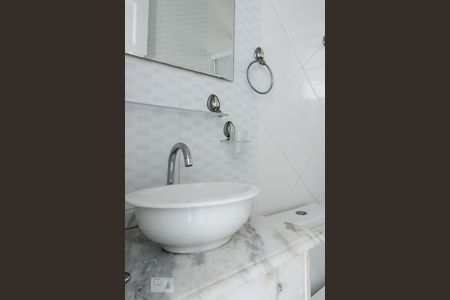 Casa à venda com 250m², 3 quartos e 4 vagas Casa à venda com 250m², 3 quartos e 4 vagasBanheiro Social 1