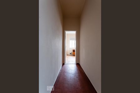 Casa à venda com 250m², 3 quartos e 4 vagas Casa à venda com 250m², 3 quartos e 4 vagasCorredor