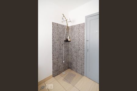 Casa à venda com 160m², 3 quartos e 8 vagas Casa à venda com 160m², 3 quartos e 8 vagasBanheiro Social Térreo