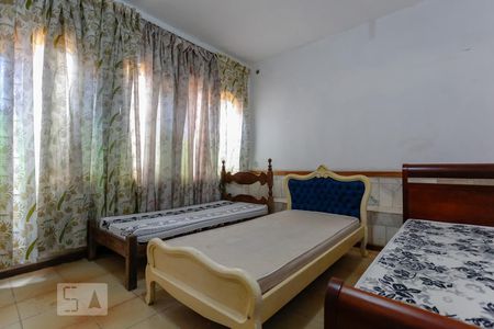 Casa para alugar com 450m², 10 quartos e 4 vagas Casa para alugar com 450m², 10 quartos e 4 vagasQuarto 5