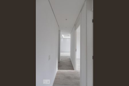  Corredor de apartamento à venda com 3 quartos, 63m² em Parque São Jorge, São Paulo