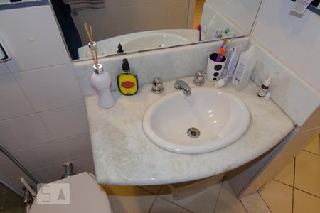 Apartamento à venda com 108m², 3 quartos e sem vagaBanheiro