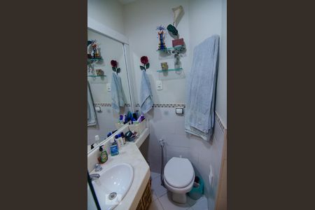 Apartamento à venda com 108m², 3 quartos e sem vagaBanheiro do Quarto 2