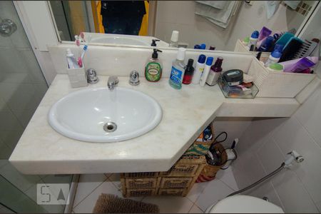 Apartamento à venda com 108m², 3 quartos e sem vagaBanheiro do Quarto 2