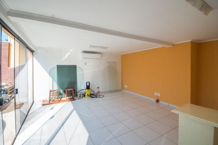 Casa à venda com 256m², 3 quartos e 4 vagasSalão de FestasSalão de Festas