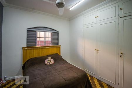 Casa à venda com 256m², 3 quartos e 4 vagasQuarto 2